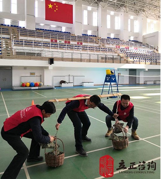 培訓快訊培訓時間：11月27日培訓地點:和平校區(qū)培訓單位:甘肅某某大學第一黨支部培訓課程:黨建活動